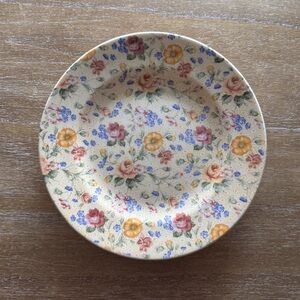 Churchill 8" floral plate